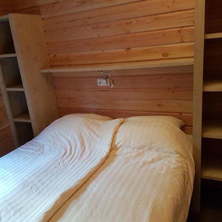 Vakantiepark De Bronzen Eik Sellingen エクステリア 写真