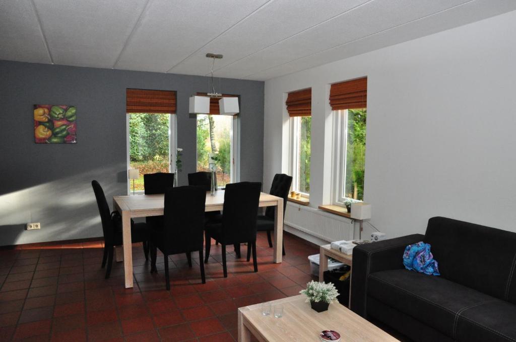 Vakantiepark De Bronzen Eik Sellingen 部屋 写真