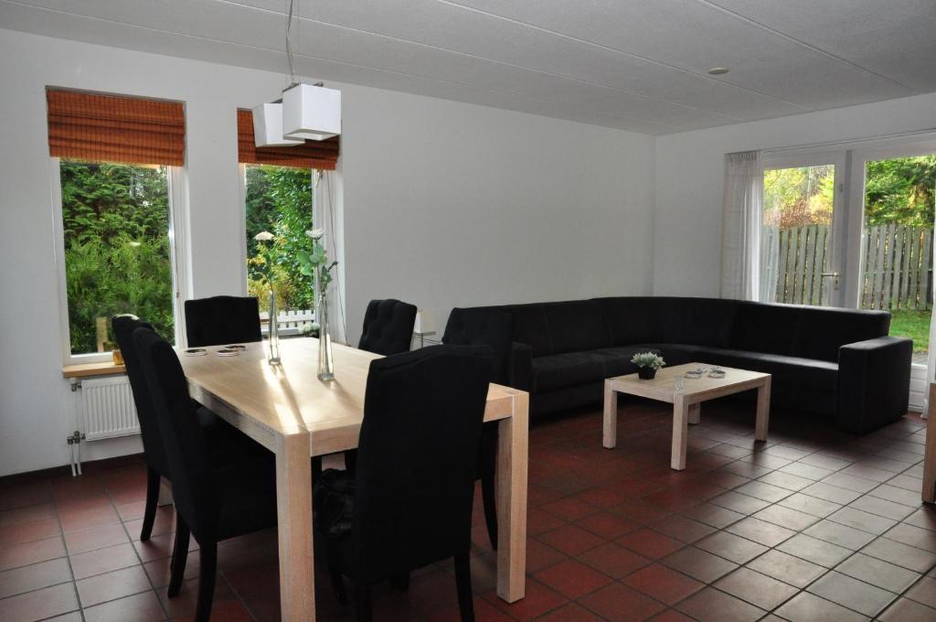 Vakantiepark De Bronzen Eik Sellingen 部屋 写真