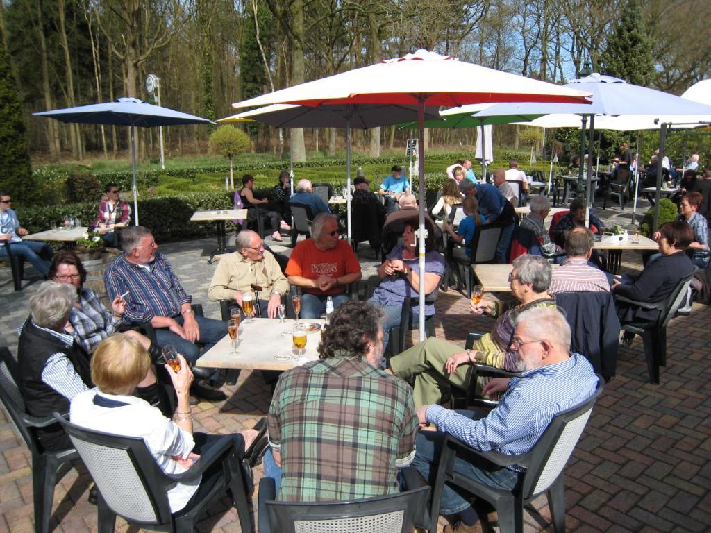 Vakantiepark De Bronzen Eik Sellingen エクステリア 写真