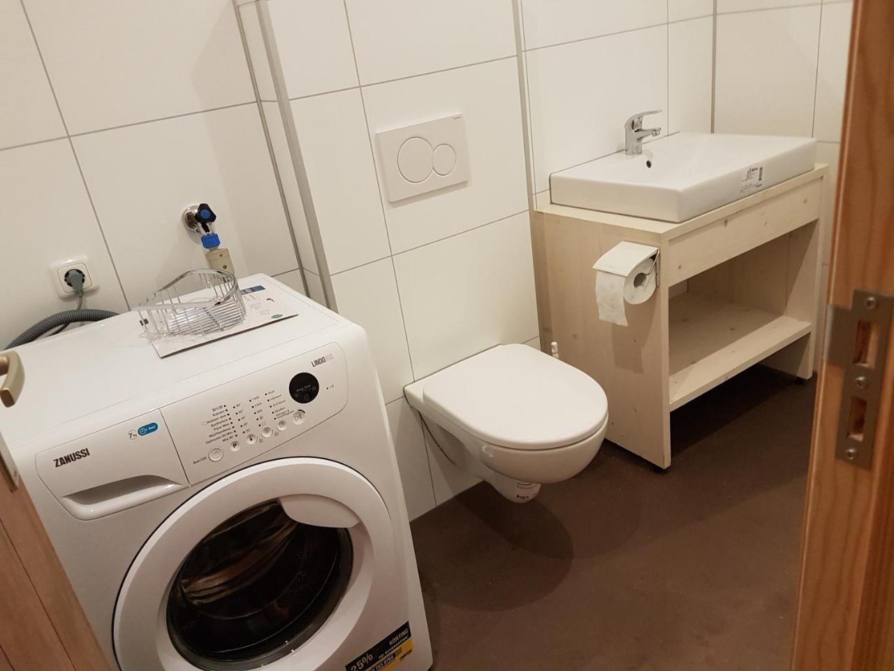 Vakantiepark De Bronzen Eik Sellingen エクステリア 写真