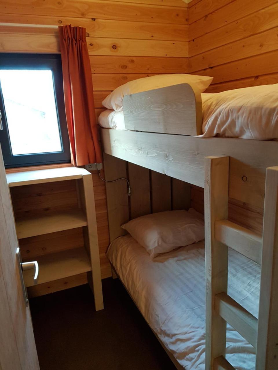 Vakantiepark De Bronzen Eik Sellingen エクステリア 写真